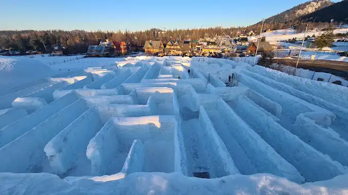 Snowlandia Śnieżny Labirynt